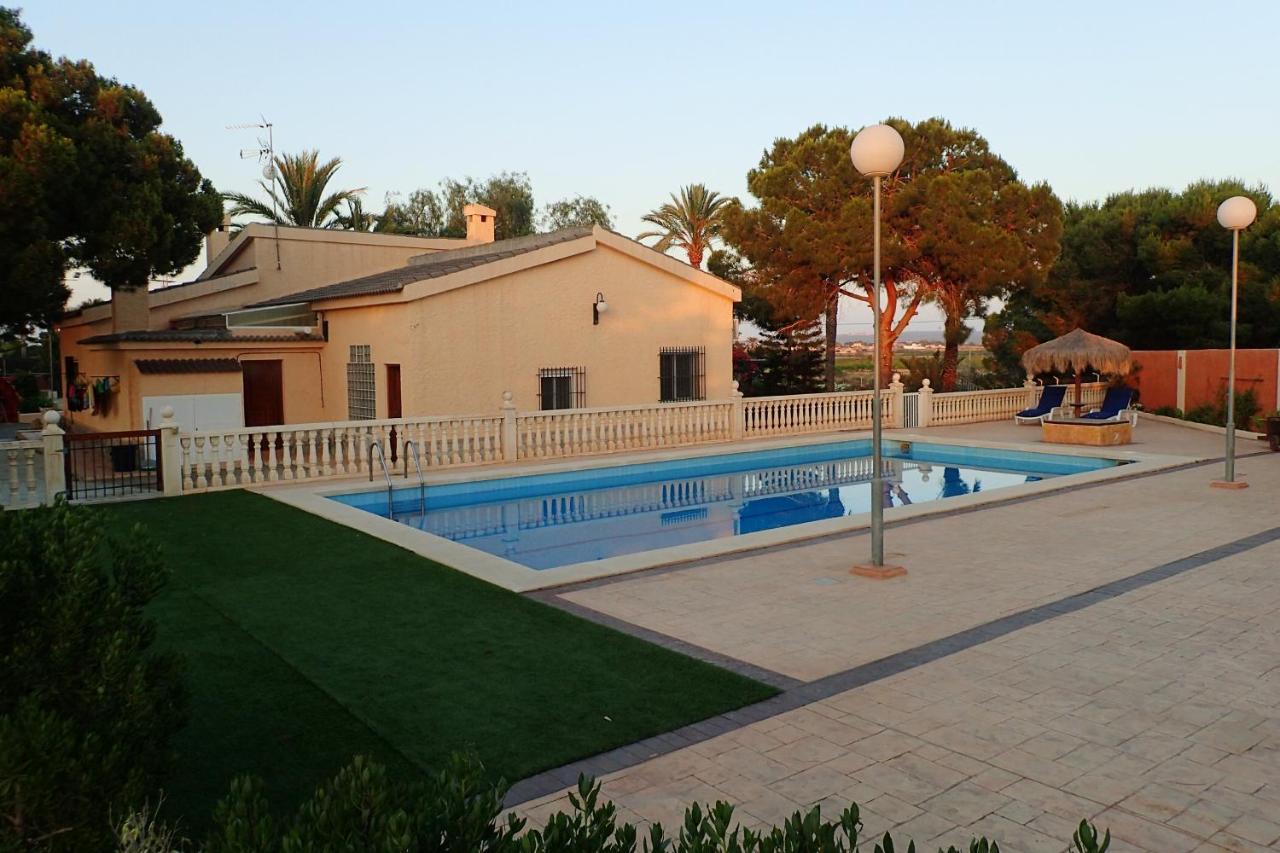 Villa Buganvilla Elche Exterior foto